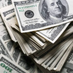 Dólar segue em alta