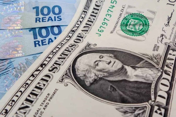 Dólar fecha no maior valor do governo Lula após decisão do Copom